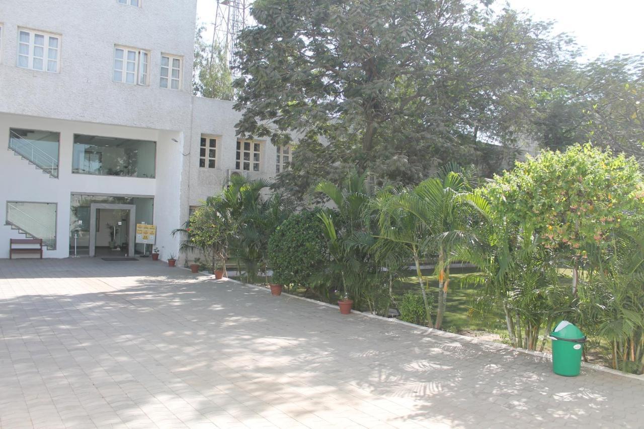 Chryso Hotels Pvt Ltd Ankleshwar 외부 사진