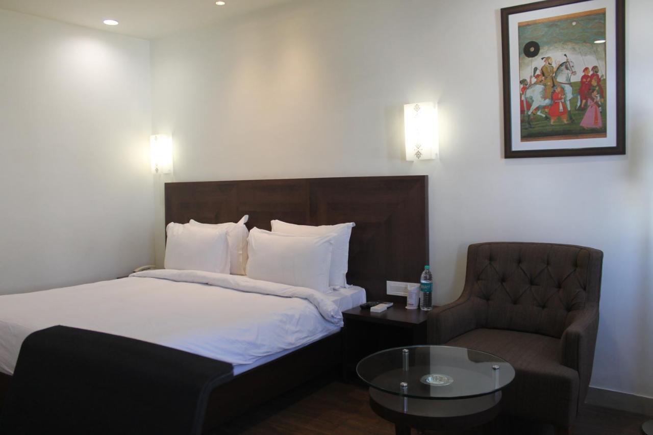 Chryso Hotels Pvt Ltd Ankleshwar 외부 사진
