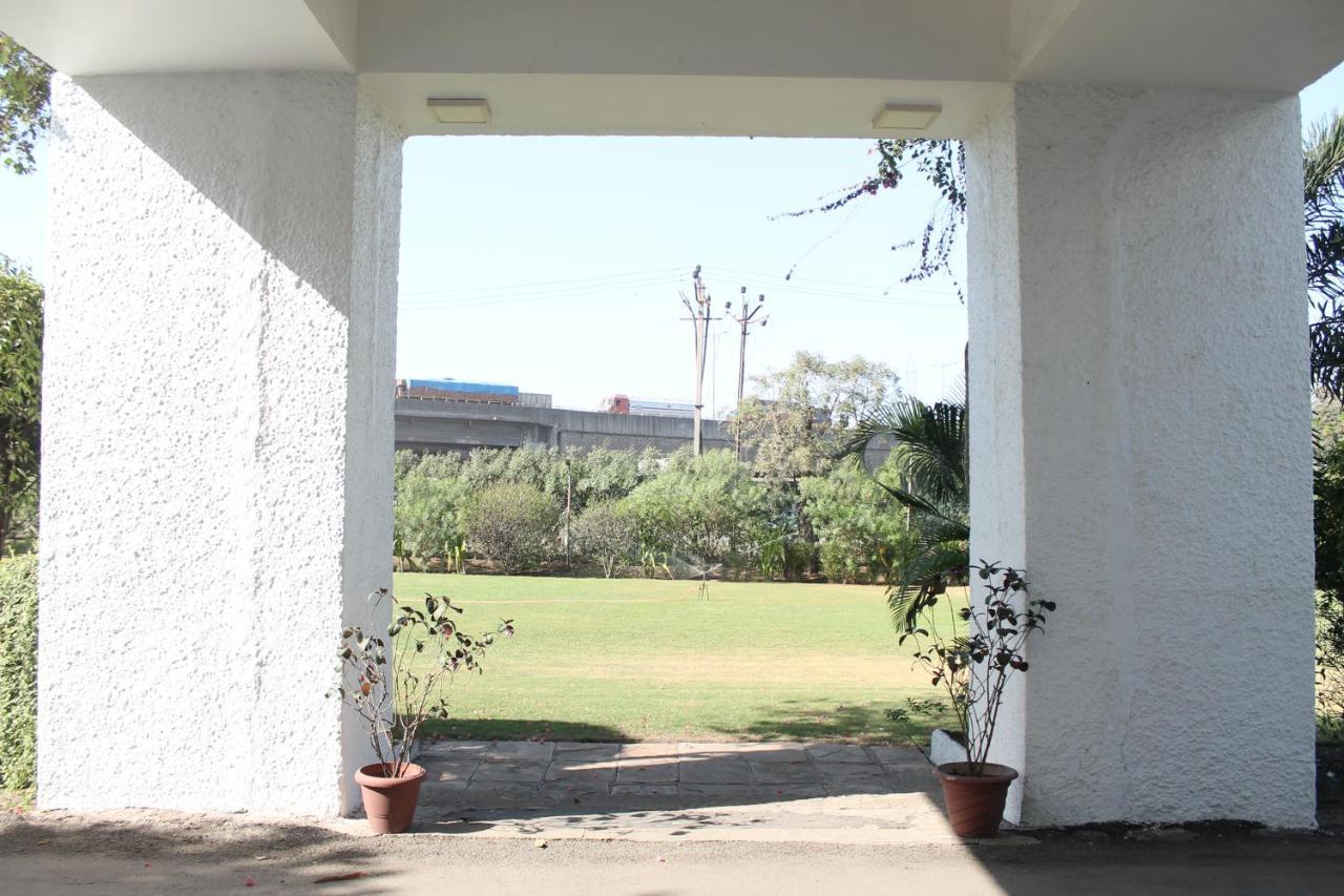Chryso Hotels Pvt Ltd Ankleshwar 외부 사진