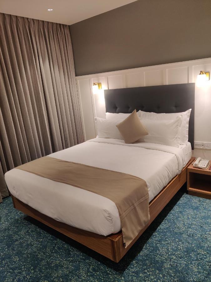 Chryso Hotels Pvt Ltd Ankleshwar 외부 사진