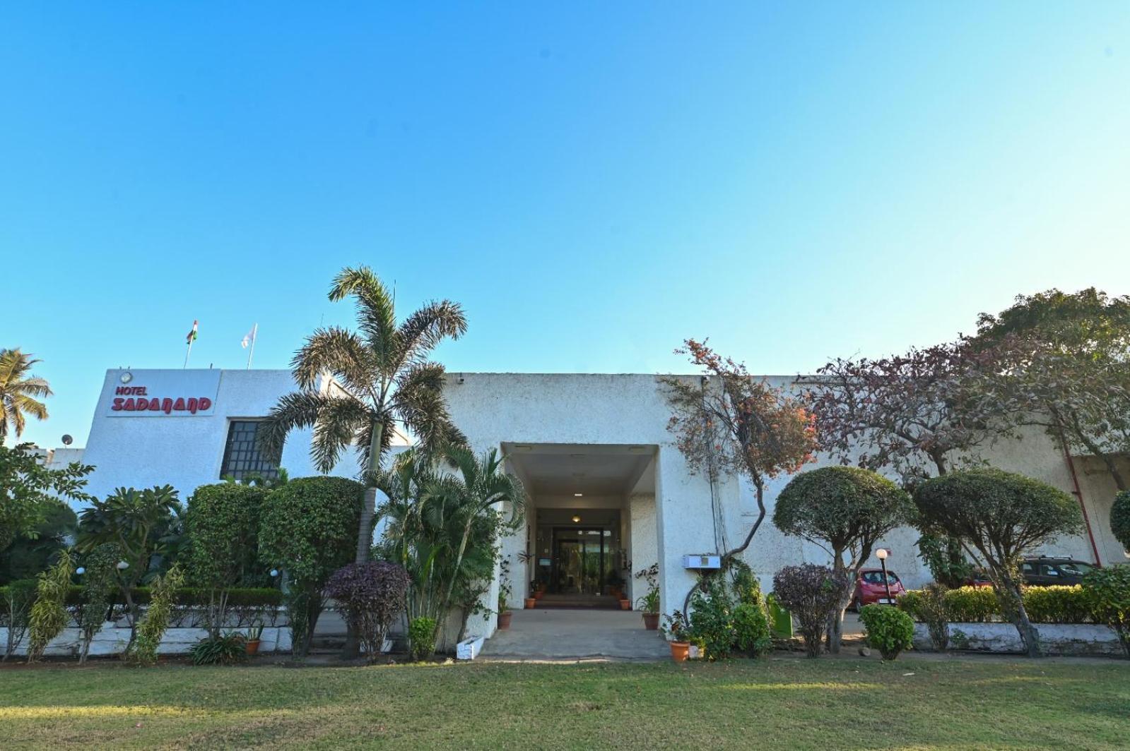 Chryso Hotels Pvt Ltd Ankleshwar 외부 사진